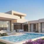 Modern huis met zwembad en tuin
