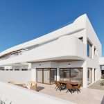 Witte moderne appartementen met ruime terrassen